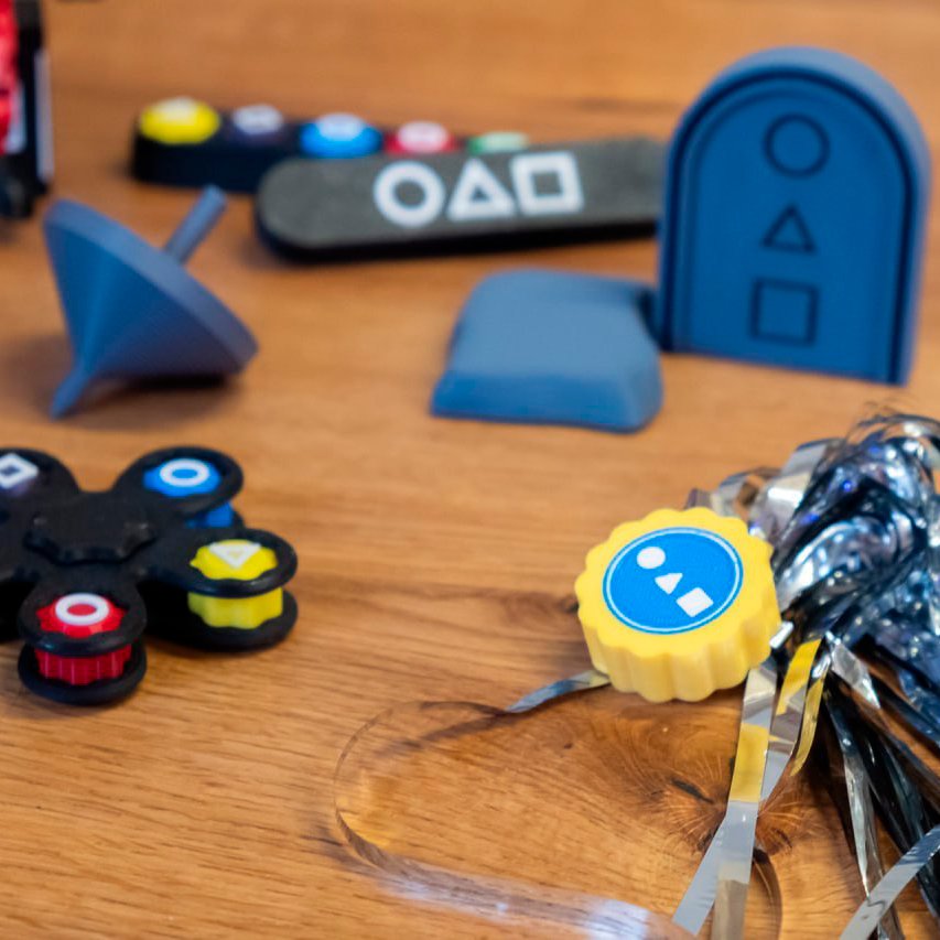 Jebi Chagi – A game similar to soccer with a small pouch, which can be played both outdoors and indoors - Image 2